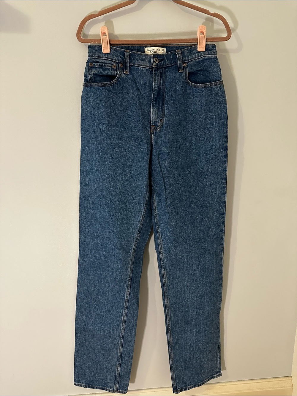 Abercrombie & Fitch Women's Dark Blue Straight-Leg Jeans